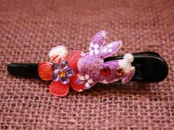 画像1: 和柄うさぎとお花のヘアクリップ　紫