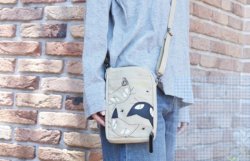 画像8: ツンちゃんジップスマホポシェット　ベージュ