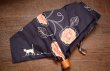 画像4: 【耐風】ひなげしと猫折りたたみ傘　ネイビー (4)