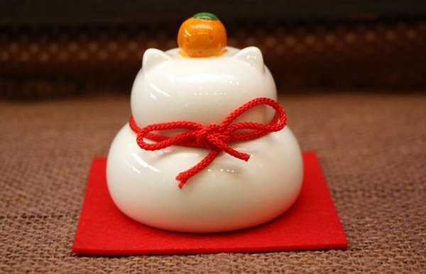 画像1: 陶器の猫鏡餅S (1)