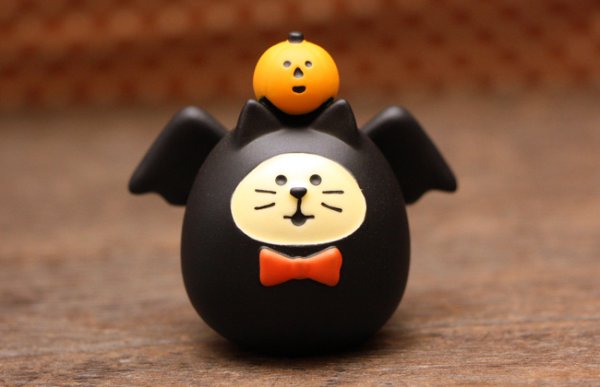 画像1: ハロウィン猫だるま・パーティーこうもり (1)