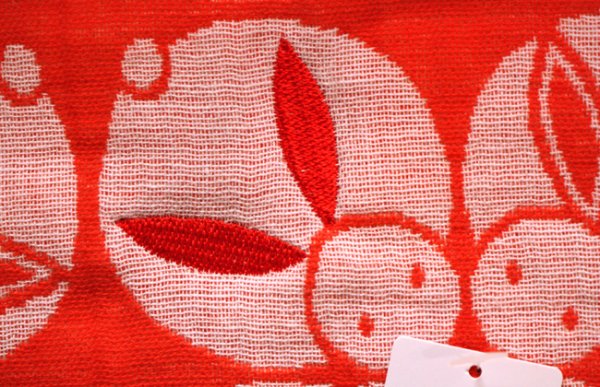 画像3: 竹笹堂刺繍ガーゼパイルタオル　うさぎあわせ（赤）	 (3)