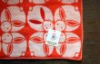 画像2: 竹笹堂刺繍ガーゼパイルタオル　うさぎあわせ（赤）	 (2)